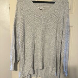 American Eagle Outfitters Light Gray V-Neck Waffle Knit Sweater
